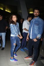 Alia Bhatt, Sidharth Malhotra and Fawad Khan promote Kapoor N Sons after they return from Bangalore on 12th March 2016 (25)_56e551dad308e.JPG