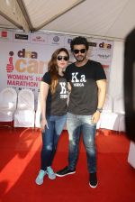 Kareena Kapoor and Arjun Kapoor flag off DNA Race on 13th March 2016 (22)_56e575aae7801.JPG