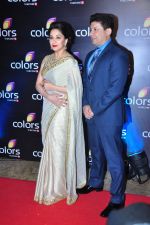 Madhuri Dixit at Colors red carpet on 12th March 2016 (250)_56e5540e31325.JPG