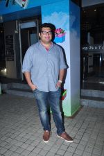 at Karan Johar_s screening for Kapoor n Sons on 13th March 2016 (14)_56e6a8ce63c7e.JPG