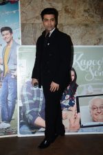 Karan Johar at Kapoor N Sons screening on 15th March 2016 (31)_56e9757e44ba6.JPG