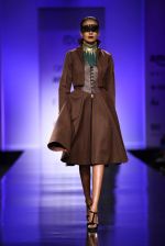 Model walk the ramp for Annaika Show at AIFW Day 2 on 17th March 2016 (6)_56eb98f7bd98e.jpg