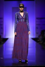 Model walk the ramp for Annaika Show at AIFW Day 2 on 17th March 2016 (7)_56eb98fd30b23.jpg