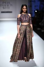 Aditi Rao Hydari at Shruti Sancehti Show on day 3 of Amazon India fashion week on 18th March 2016 (14)_56ed414297c68.jpg