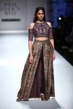 Aditi Rao Hydari at Shruti Sancehti Show on day 3 of Amazon India fashion week on 18th March 2016 (15)_56ed4147bdd9b.jpg