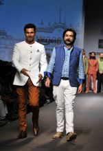 Randeep Hooda in Rohit Karma Show on day 3 of Amazon India fashion week on 18th March 2016 (14)_56ed414204fd7.jpg