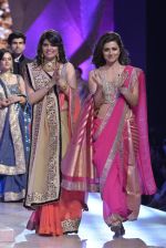 Celebs walk the ramp for Shaina NC_s show at CPAA Fevicol SHOW on 20th March 2016 (145)_56f0055003926.JPG
