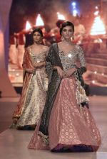 Model walk the ramp for Manish Malhotra_s show at CPAA Fevicol SHOW on 20th March 2016 (213)_56f0041163609.JPG