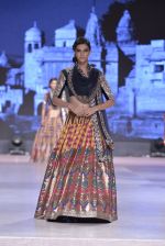 Model walk the ramp for Manish Malhotra_s show at CPAA Fevicol SHOW on 20th March 2016 (245)_56f00462ab813.JPG