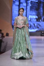 Model walk the ramp for Manish Malhotra_s show at CPAA Fevicol SHOW on 20th March 2016 (263)_56f004b5aeacf.JPG