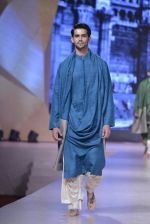 Model walk the ramp for Manish Malhotra_s show at CPAA Fevicol SHOW on 20th March 2016 (286)_56f0052743045.JPG