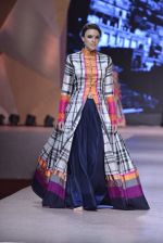 Model walk the ramp for Manish Malhotra_s show at CPAA Fevicol SHOW on 20th March 2016 (300)_56f0057c19bff.JPG