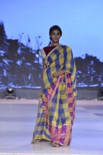 Model walk the ramp for Manish Malhotra_s show at CPAA Fevicol SHOW on 20th March 2016 (303)_56f00585cfe8b.JPG
