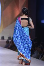 Model walk the ramp for Manish Malhotra_s show at CPAA Fevicol SHOW on 20th March 2016 (312)_56f0059ce8f49.JPG
