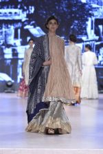 Model walk the ramp for Manish Malhotra_s show at CPAA Fevicol SHOW on 20th March 2016 (381)_56f006388bd19.JPG