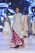 Model walk the ramp for Manish Malhotra_s show at CPAA Fevicol SHOW on 20th March 2016 (385)_56f00643bb810.JPG