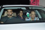 Raj Kundra, Shilpa Shetty snapped with family at pvr on 21st March 2016 (2)_56f0f2c0454fe.JPG
