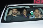 Raj Kundra, Shilpa Shetty snapped with family at pvr on 21st March 2016 (8)_56f0f2ca148c6.JPG