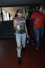 Jacqueline Fernandez snapped at airport on 23rd March 2016 (22)_56f390f434c5d.JPG