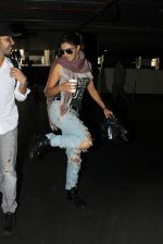 Jacqueline Fernandez snapped at airport on 23rd March 2016 (24)_56f390f6262ae.JPG