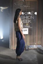 Model at Anand Kabra_s show for LFW 2016 on 30th March 2016(275)_56fcd038a5ff4.JPG