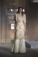 Model at Anand Kabra_s show for LFW 2016 on 30th March 2016(320)_56fcd08c09508.JPG