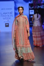 Model walks for Anita Dongre Show at LIFW 2016 Day 3 on 1st April 2016 (284)_56ffb528dd760.JPG