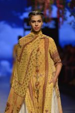 Model walks for Anita Dongre Show at LIFW 2016 Day 3 on 1st April 2016 (585)_56ffb73e09296.JPG
