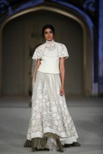 Model at the grand finale for Rohit Bal Show at Lakme Fashion Week on 3rd April 2016 (199)_57024af7c57ee.JPG