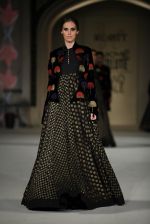 Model at the grand finale for Rohit Bal Show at Lakme Fashion Week on 3rd April 2016 (293)_57024b67d4839.JPG