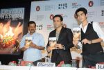Emraan Hashmi promotes his book The Kiss Of Life with Kejriwal and Bilal Siddiqui on 7th April 2016 (6)_5708e0bea9ca5.JPG