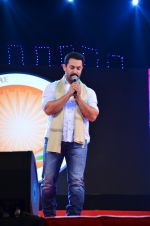 Aamir Khan at Baba Ambedkar anniversary event in Mumbai on 9th April 2016 (20)_570a3c113dcb9.JPG