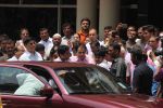 Dilip Kumar discharged from hospital on 21st April 2016 (10)_571a028ea751b.JPG