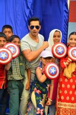 Varun Dhawan at Marvel_s Captain America promotions on 21st April 2016 (37)_571a07124250d.JPG