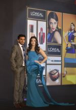 Aishwarya Rai Bachchan celebrates 15 years at Cannes launches Inflammable collection for Loreal (13)_57288a206fbc0.JPG