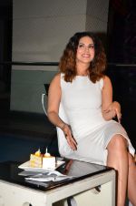 Sunny Leone celebrates her bday on 13th May 2016 (23)_5736dae889bd3.JPG