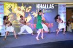 Zarine Khan at Khallas song launch from film Veerappan in Mumbai on 14th May 2016 (67)_57385a9b3457a.JPG