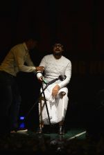 Sonu Nigam at Sarbjit music concert in Mumbai on 17th May 2016 (167)_573c145346033.JPG