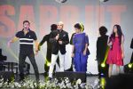 Sukhwinder Singh, Sunidhi Chauhan at Sarbjit music concert in Mumbai on 17th May 2016 (189)_573c15145a7cb.JPG