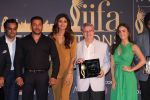 Salman Khan, Shilpa Shetty, Elli Avram at IIFA Press Conference in Taj Land_s End on 20th May 2016 (201)_57403219431ae.JPG