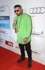 Honey Singh at Ht Most Stylish Awards in Delhi on 24th May 2016 (62)_574708fa01817.JPG