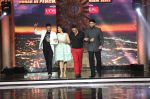 Jacqueline Fernandez, Riteish Deshmukh, Akshay Kumar, Abhishek Bachchan at the promotion of Housefull 3 on the sets of India_s got Talent in Mumbai on 30th May 2016 (54)_574d325aaea1c.JPG