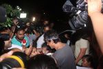 Shahrukh Khan snapped with daughter Suhana on 1st June 2016 (1)_574fd7760fc1c.JPG