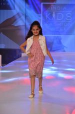 Model on ramp for Kids fashion week on 3rd June 2016 (66)_5752d32bab6cd.JPG