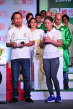 Mary Kom promotes for Ariel  detergent Powder on 16th June 2016 (20)_57639a8b49a90.JPG
