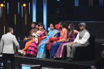 Asha Bhosle on the sets of SAREGAMA on 21st June 2016 (11)_57694c595e518.JPG
