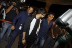 Shahid Kapoor leaves for IIFA on Day 2 on 21st June 2016(286)_576a23b394ebe.JPG
