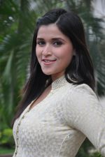 Mannara Chopra Photoshoot (105)_576fc01bab4b1.jpg