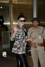 Bollywood Actress Urvashi Rautela spotted at Mumbai International Airport on June 30, 2016 (15)_57749184d2318.JPG