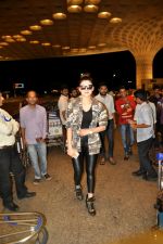 Bollywood Actress Urvashi Rautela spotted at Mumbai International Airport on June 30, 2016 (5)_5774914c6590d.JPG